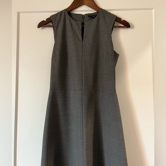 🩶Theory Miyani Split Front Dress In Sevona Stretch Wool (Size 0) - Picture 6 of 16